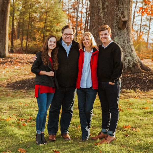President Fant's outdoor family photo