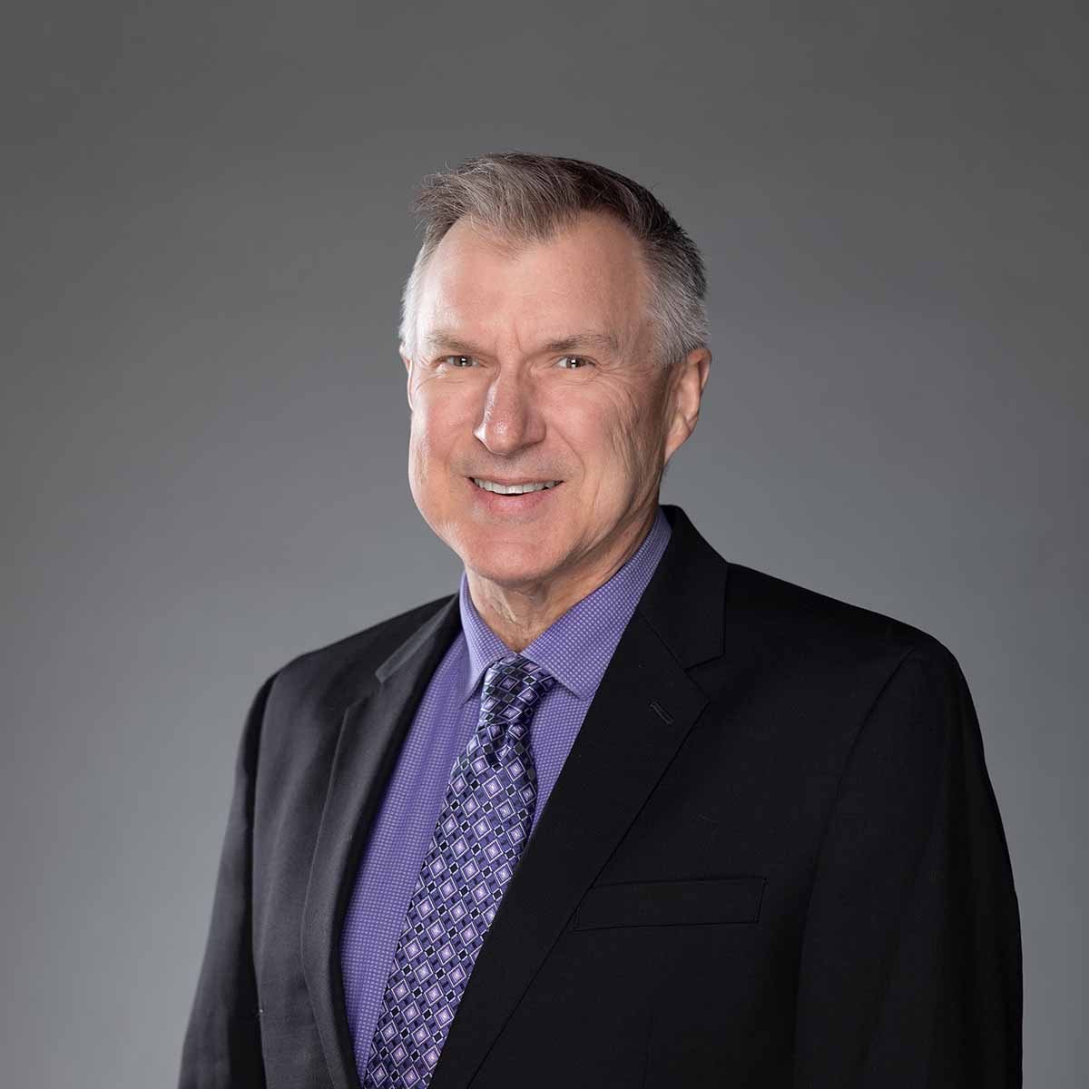 Christopher Lindsay headshot