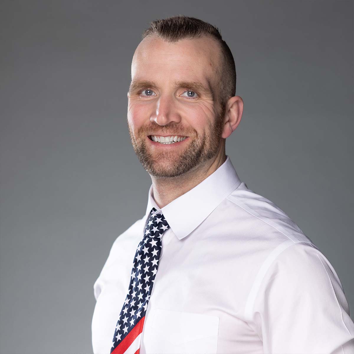 Zack Carter headshot