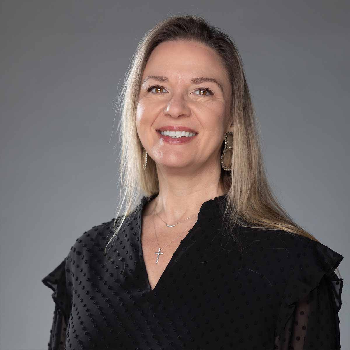 Andrea Garland headshot